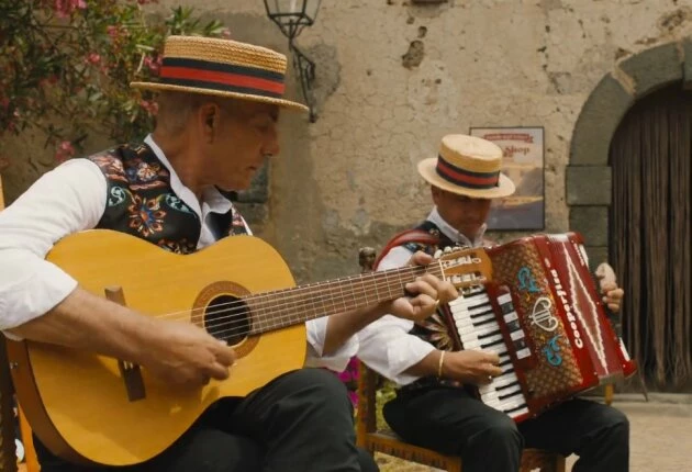 Картинка из сериала Белый лотос 2 сезон